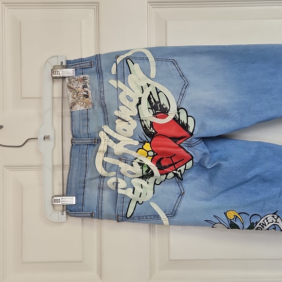 Ed Hardy Womenʻs Fit & Flare Y2K Style Love Embroidered Jeans Size 26 - Picture 1 of 7
